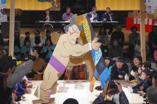 本場・墨田で来月１３日、ハッケヨイ　等身大の巨大紙相撲