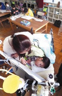 「障害ない子と一緒に」　先天性疾患の静岡市・鈴木君　小学校へ…母の願い