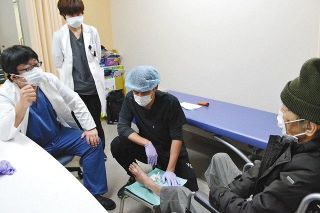 足切断のリスク　末梢動脈疾患　複数の診療科“総合治療”　横浜の病院、退院後まで視野に