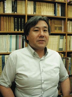 ＜書く人＞循環考えるヒント　『森と木と建築の日本史』　東京大大学院准教授・海野聡さん（39）