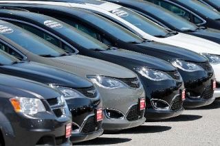 米の日本車販売、４月半減　減少率拡大、コロナ響く