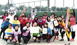 台東グリーン完勝！！貯金ＪＣが準優勝　台東区ソフトテニス秋季団体戦女子の部