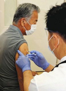 ワクチン接種　一般高齢者向け始まる　森町で県内初　沼津はきょうから