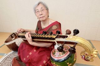日本唯一の南インド古典楽器「ヴィーナー」奏者が語る、奥深すぎる魅力