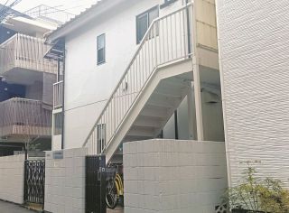 急にアパートからの立ち退き要求が来た…入居者ら大弱り　「遺贈寄付」からオーナー交代が重なり「取り壊し」