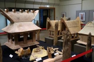 “家形埴輪”大集合、総選挙も　「住宅展示場の気分で」、奈良