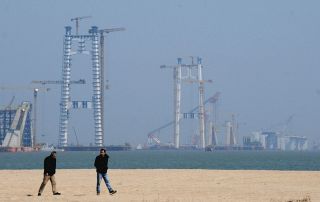 ひと ゆめ みらい＞太陽直視し、力強く描く 油絵画家・池田俊雄