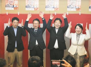 カジュアル美術館＞国宝 色絵藤花文茶壺（ふじはなもんちゃつぼ