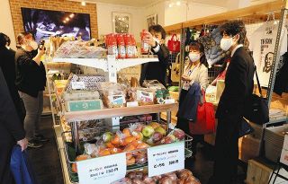 深谷と渋沢栄一の魅力発信　グッズや市内産野菜の販売店オープン　カフェ併設、活性化拠点に