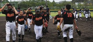 全日本学童野球　競技第1日　青梅スピリッツ、初陣勝利