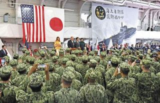 日米首脳が海自艦視察　空母化予定　軍事面一体化を強調