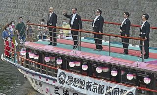 神田川から医療従事者へ感謝の歌声 声楽家ら船上から届ける 東京新聞 Tokyo Web