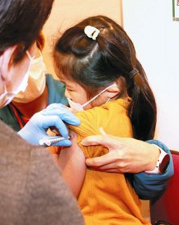 ＜新型コロナ＞静岡県内初、子どもに接種　伊豆市保護者「悩んだ結果」