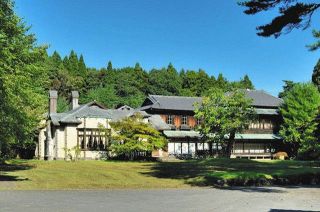 青森県六戸町で保存されていた当時の旧渋沢邸（いずれも清水建設提供）
