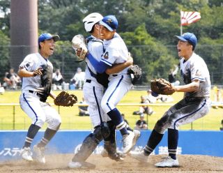 霞ケ浦、接戦制し4回目の甲子園　「一戦に集中、全員野球で臨む」〈高校野球・茨城〉