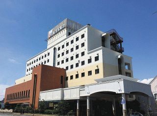 ホテル跡地で看護師育成　東都大　沼津に新キャンパス　きょう９０人が入学式