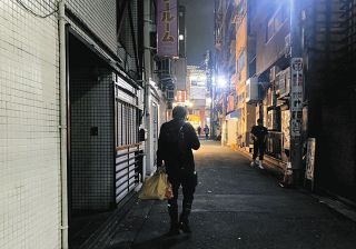 書く人＞実像を浮き彫りに 『岡村昭彦を探して ベトナム戦争を報じた