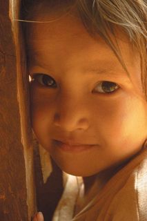 カンボジアの子どもたち（2004年）　瞳の奥の「ほほえみのくに」＜一枚のものがたり＞遠藤俊介