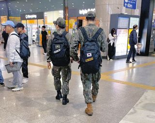 長谷川孝治さん死去 劇作家、演出家：東京新聞デジタル