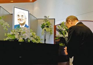 「立派で思いやりある方」　中曽根元首相死去　高崎・青雲塾会館に弔問客続々