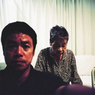 「悔い」の光景　母の臨終、虐殺された同僚、亡父…　墨田の写真家　作品展