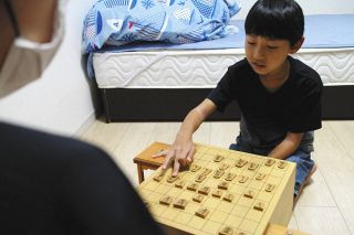 藤井聡太２冠らを輩出した大会がコロナ禍で中止に…有志の企画で「全国小学生棋童戦」開催